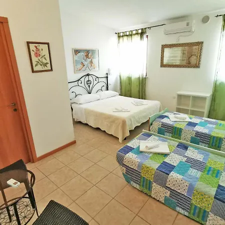 Il Girasole Country Village Massignano Esterno foto